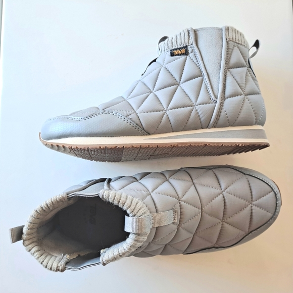 Gray Teva Womens Quilted Casual Mid Boot Shoes - Picture 1 of 6